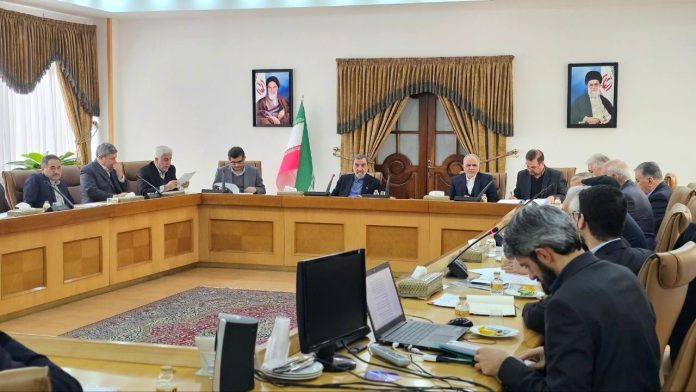 چهارمین جلسه کمیته اقتصاد دیجیتال کانون ملی کارآفرینان برتر رسمی با موضوع رفع موانع رشد اقتصاد دیجیتال و پایدارسازی برگزار گردید