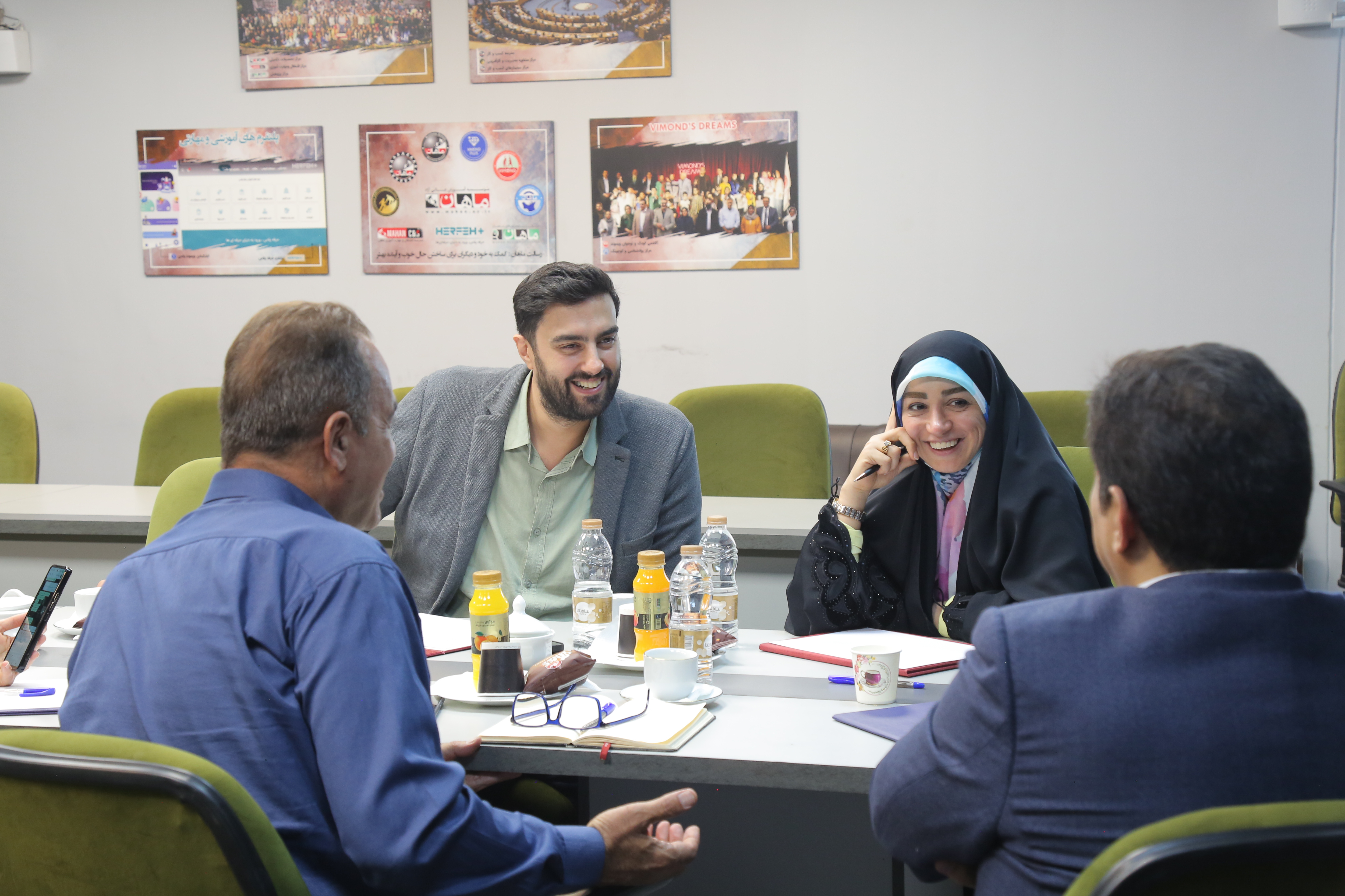 پنجمین دوره نشست‌های کمیسیون‌های تخصصی کانون ملی کارآفرینان برتر رسمی