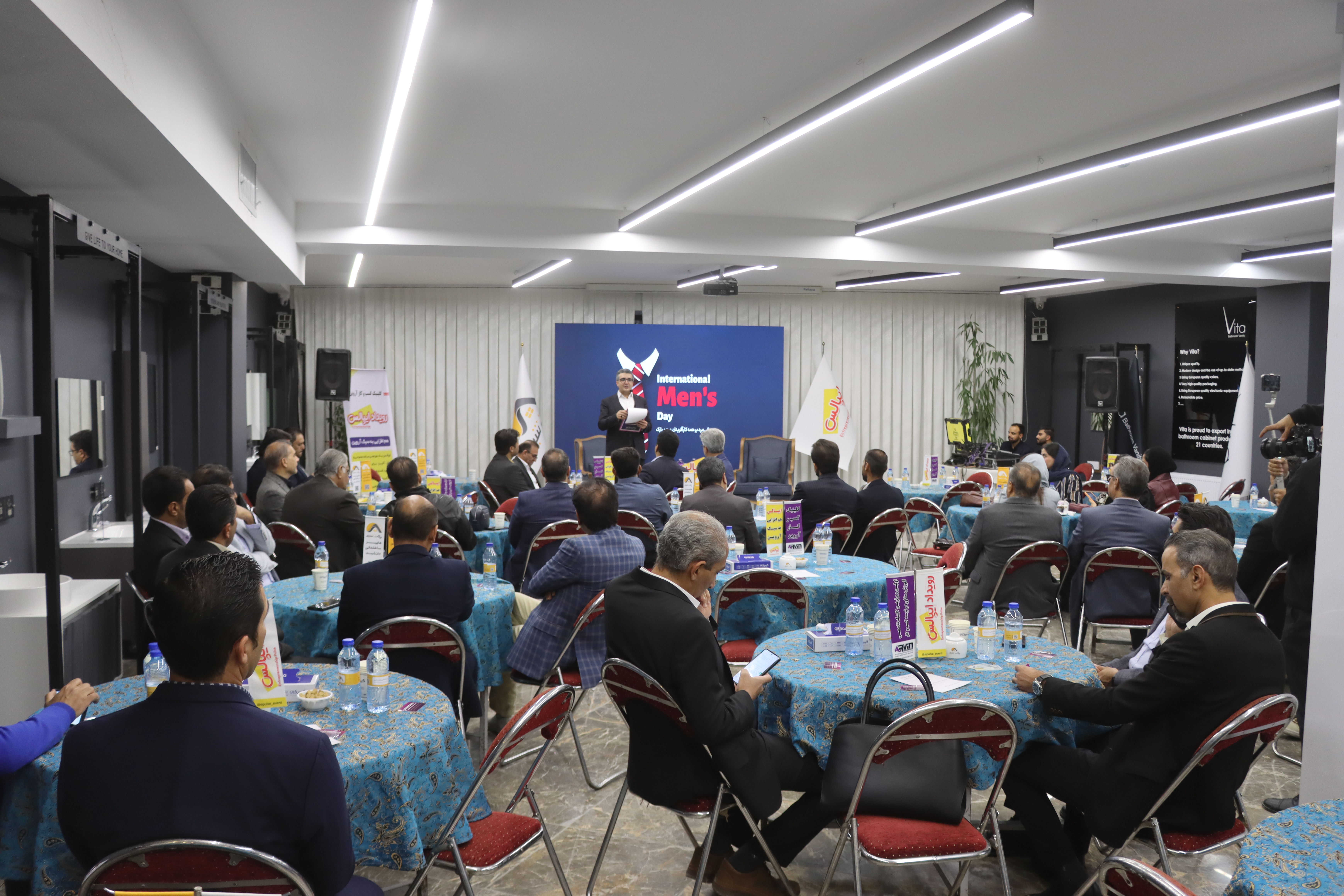 برندسازی، توسعه صادرات محصولات و خدمات بومی استان خراسان جنوبی 